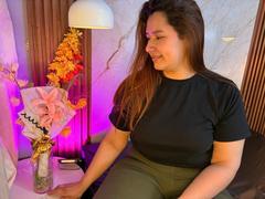 SofiaVelveth - female with brown hair and  big tits webcam at LiveJasmin