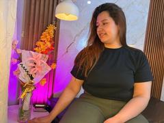 SofiaVelveth - female with brown hair and  big tits webcam at LiveJasmin