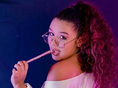 SofiaYue - female webcam at xLoveCam