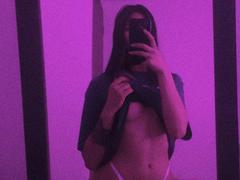 SofiaZen - female webcam at xLoveCam