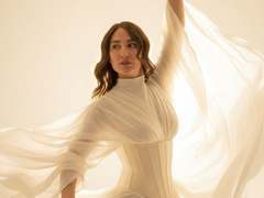 SofiiaBlake - female with brown hair and  big tits webcam at LiveJasmin