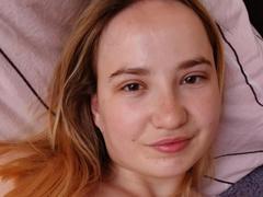 SofieBloom - blond female webcam at xLoveCam