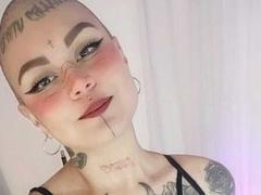 SofieFatale - female with black hair webcam at xLoveCam