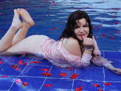 Sofinoa - female with black hair and  big tits webcam at xLoveCam