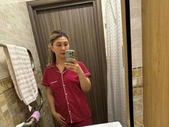 SoftGeraldine - female with  small tits webcam at xLoveCam