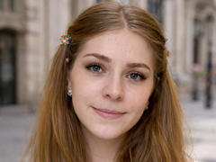 SoftlySabrina - female with red hair webcam at xLoveCam