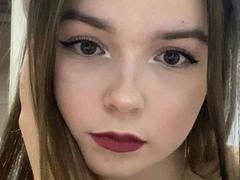 SofyX-hot - female with brown hair webcam at xLoveCam