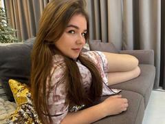 SofyX-hot - female with brown hair webcam at xLoveCam