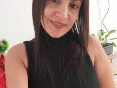 SolaraDubois - female with  big tits webcam at xLoveCam