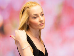 ViciousSiren - blond female webcam at ImLive