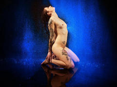 Solveig-hot - female with brown hair webcam at xLoveCam