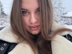 SonyaWilson - female with brown hair and  big tits webcam at xLoveCam