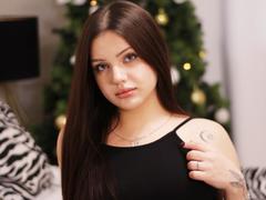 SophiaTores - female with brown hair and  big tits webcam at LiveJasmin