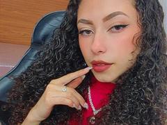 SophiaLuthor - female with brown hair webcam at LiveJasmin