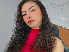 SophiaLuthor - female with brown hair webcam at LiveJasmin