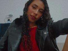 SophiaLuthor - female with brown hair webcam at LiveJasmin