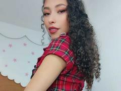 SophiaLuthor - female with brown hair webcam at LiveJasmin