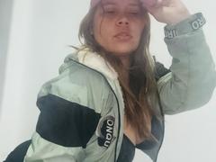 SophiaQueens - blond female with  big tits webcam at xLoveCam