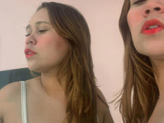 SophiaQueens - blond female with  big tits webcam at xLoveCam