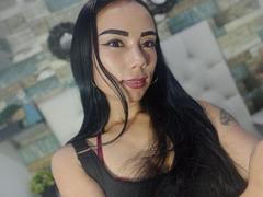 SophiaSmiht - female with black hair and  big tits webcam at xLoveCam