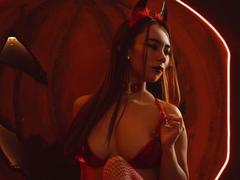 SophiaSmiht - female with black hair and  big tits webcam at xLoveCam