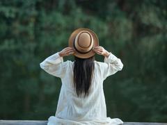 SophieBerry - female with brown hair webcam at xLoveCam