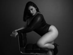 SophieCurves - female with black hair and  small tits webcam at xLoveCam