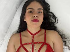 EmilyGroe - female with black hair webcam at LiveJasmin