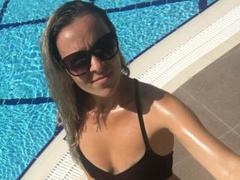 a0Chryssy - blond female webcam at LiveJasmin
