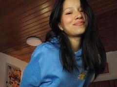 SophieDelaney - female with brown hair webcam at xLoveCam