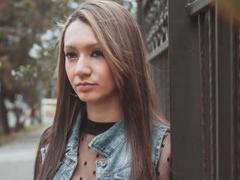 SophieDominee - female with brown hair and  big tits webcam at LiveJasmin