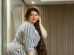 SophieGalli from xLoveCam