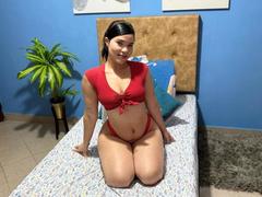 SophieHemsley - female webcam at xLoveCam