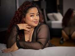 SophieMillers - female with red hair and  big tits webcam at xLoveCam