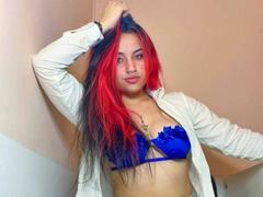 SophieRouge - female with red hair webcam at xLoveCam