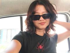 SophieSmithy - female with brown hair and  small tits webcam at xLoveCam