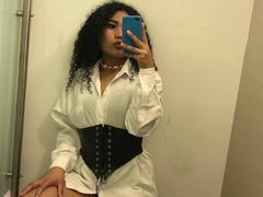 SophieSonyas - female with black hair webcam at xLoveCam
