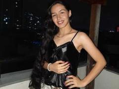 SophiexTayllor - female with brown hair and  small tits webcam at ImLive