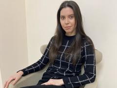 SophaWilson - female with brown hair webcam at LiveJasmin