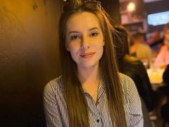 SophieXLips - female with brown hair webcam at xLoveCam