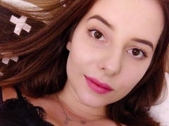 SophieXLips from xLoveCam
