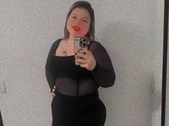 SophieeBanks - female with brown hair and  big tits webcam at xLoveCam