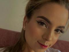 SophyMedina from xLoveCam