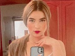 SophyMedina from xLoveCam