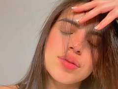 SophyMedina - female with brown hair and  small tits webcam at xLoveCam