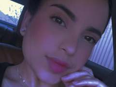 SophyMedina - female with brown hair and  small tits webcam at xLoveCam