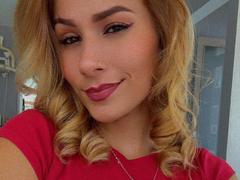 SophyaEvans from xLoveCam