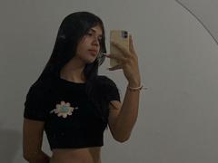 SophyGomezz - female with brown hair and  small tits webcam at LiveJasmin