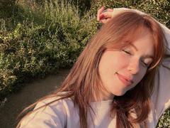 SophyeEsra - female with red hair webcam at LiveJasmin