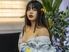 SopphieBloom from xLoveCam